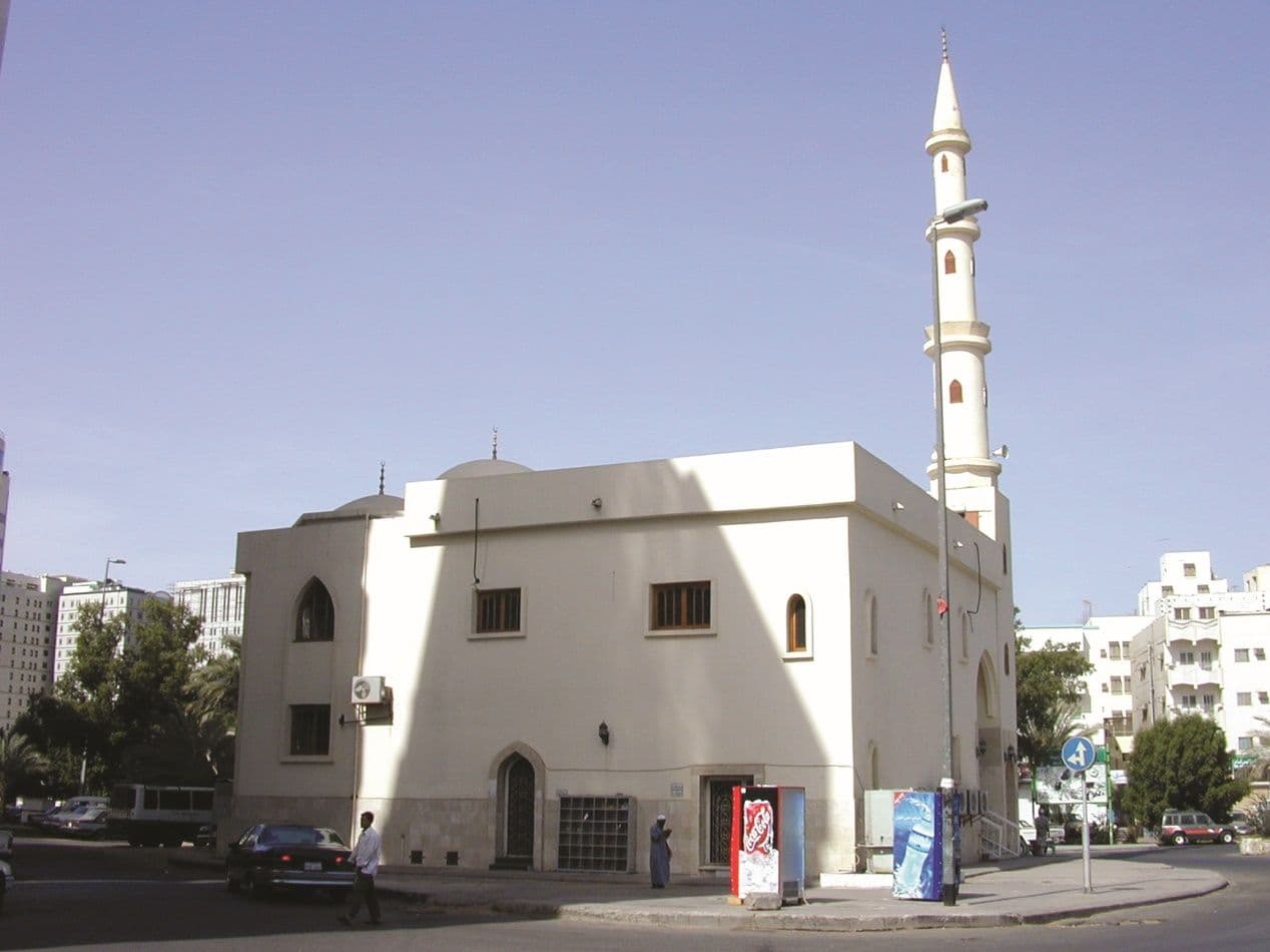 مسجد السجدة، ودار سعد بن الربيع